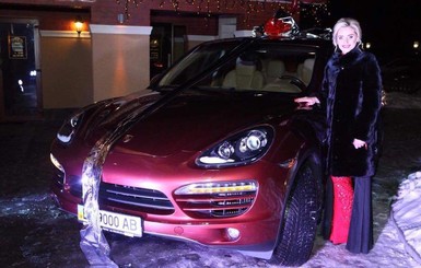 Ирина Федишин встречала юбилей в новеньком Porsche и в слезах