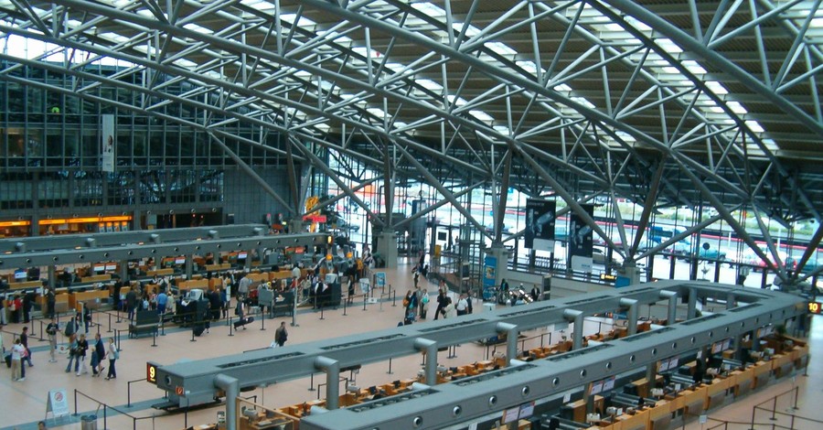 В аэропорту Гамбурга произошла утечка ядовитого вещества