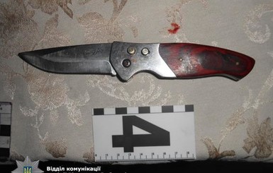 В Ровно ревнивец напал на жену и требовал у полиции пистолет, чтобы застрелиться