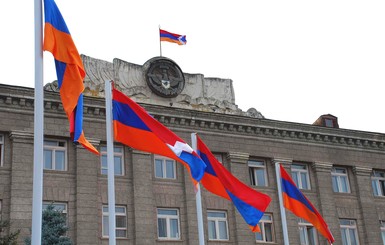 Украина не признала референдум о переименовании Нагорного Карабаха