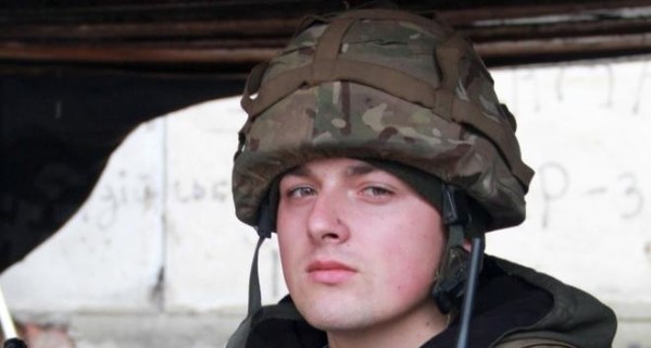 24-летний украинский десантник отбил нападение БМП