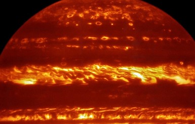 В сети появилось уникальное фото гигантского урагана Юпитера