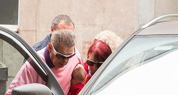 Жена Караченцова рассказала о его самочувствии после автокатастрофы