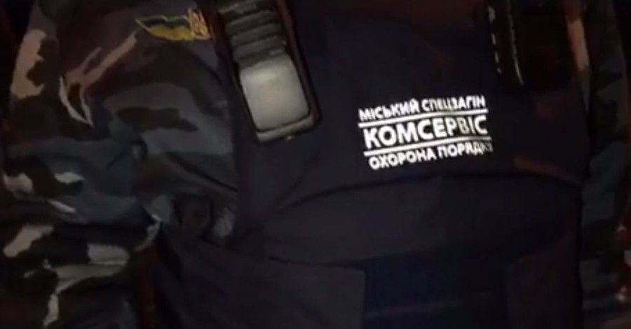 В Киеве пьяный таксист разгромил роддом