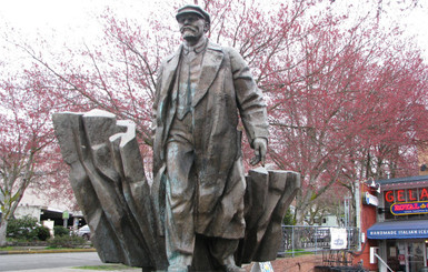 В Сиэтле продают памятник Ленину