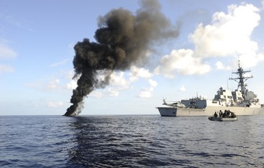 Сомалийские пираты потребовали выкуп за освобождение судна