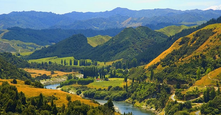В Новой Зеландии река впервые в мире получила права человека