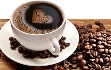 Почему кофе и чай лучше пить с сахаром?