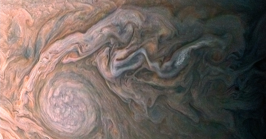 Ученые показали снимок грандиозного планетарного шторма на Юпитере