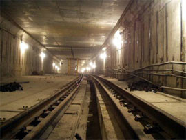 На «Вокзальной» из-под поезда вытащили самоубийцу 