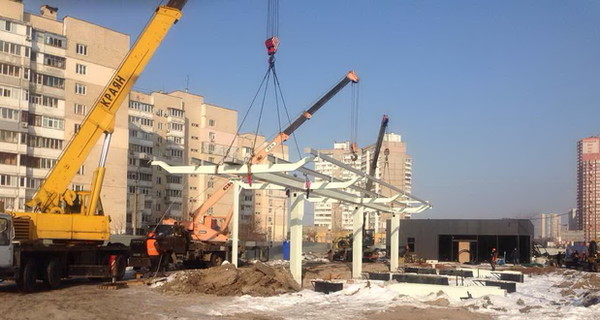 8 мифов вокруг строительства АЗК на Ревуцкого в Киеве