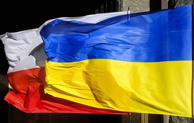 Польша снова откроет свои консульства в Украине после гарантий безопасности