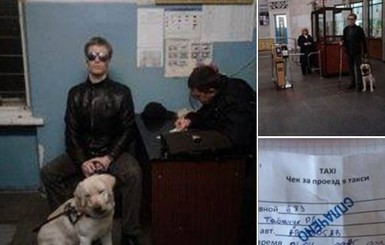 В киевское метро не пустили слепого мужчину из-за собаки-поводыря