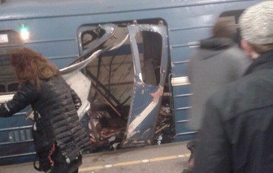 В метро Санкт-Петербурга произошел взрыв, есть данные о 10 погибших 