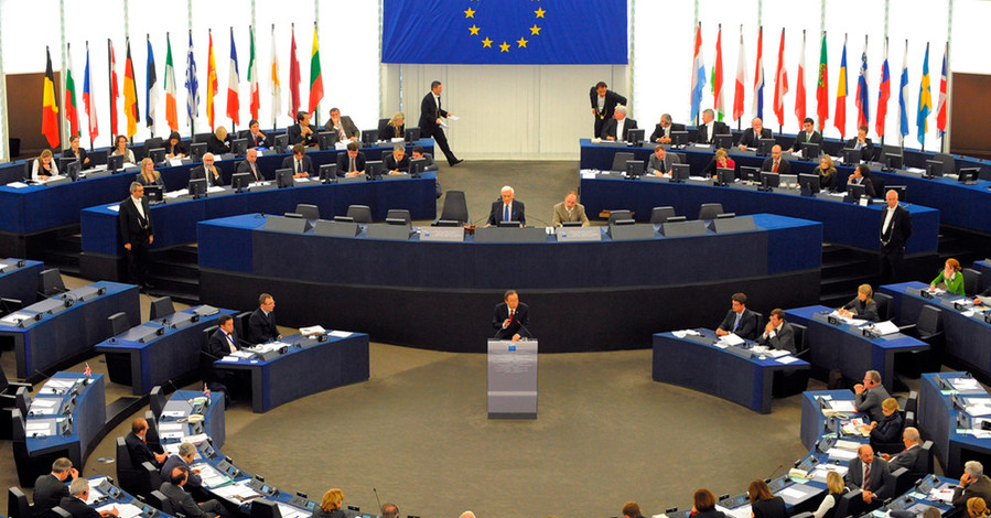Депутаты Европарламента вернулись в зал заседаний и обсуждают украинский безвиз