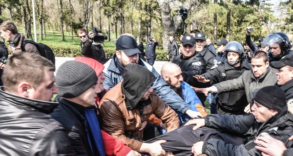 В Одессе за час произошло две драки между проукранскими активистами и антимайдановцами