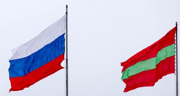 Приднестровье сделало российский флаг вторым государственным