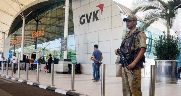 В трех индийских аэропортах проводят спецоперацию