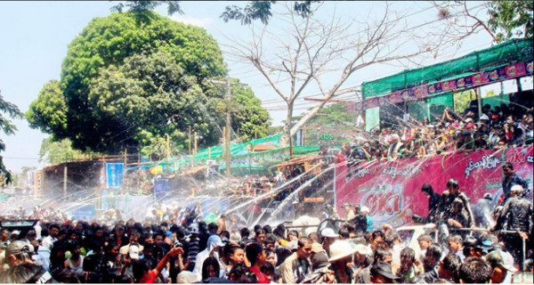 Смертельный фестиваль: в Мьянме погибли почти 300 человек во время праздника 