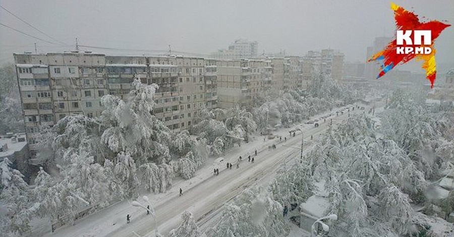 Из-за снежного апокалипсиса в Кишиневе объявили ЧП