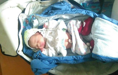 В Киеве горе-мать бросила новорожденную дочь в электричке