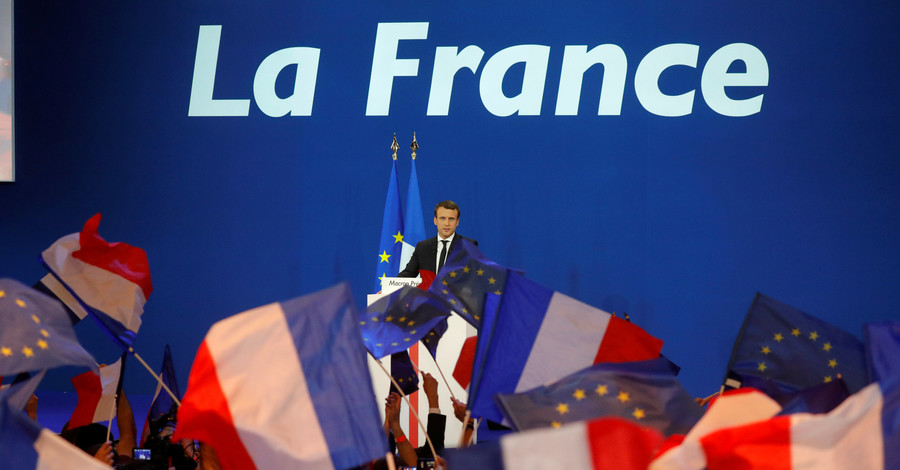 Проигравшие кандидаты в президенты Франции призвали голосовать за Макрона