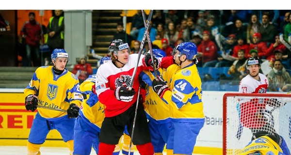 Украина проиграла третий матч на домашнем чемпионате мира по хоккею