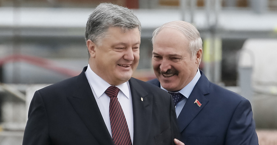 История взаимоотношений Порошенко и Лукашенко: от дружбы до упреков