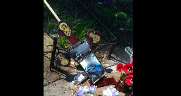 В Полтаве надругались над могилами воинов АТО и украли флаги Украины 