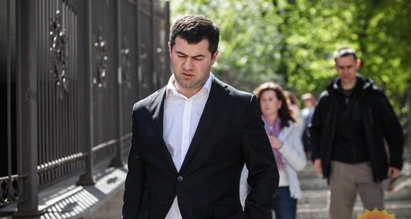 Суд продлил домашний арест Насирова на два месяца