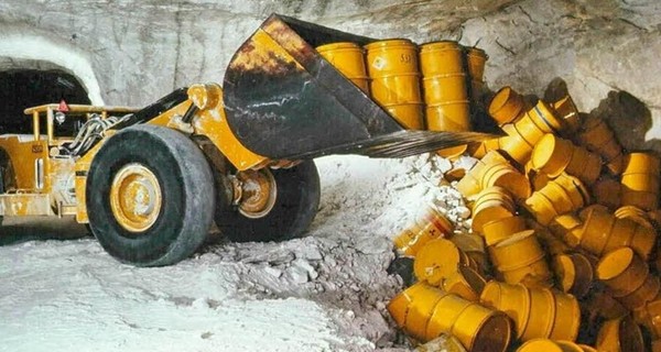 Кабмин заявил о начале строительства хранилища ядерных отходов в Украине 