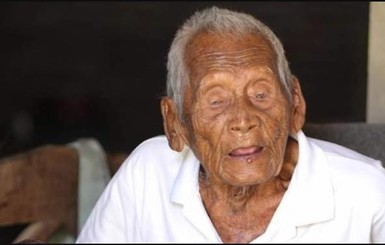В Индонезии умер самый старый человек на Земле