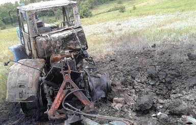 В Луганской области на мине подорвался трактор, погибли трое