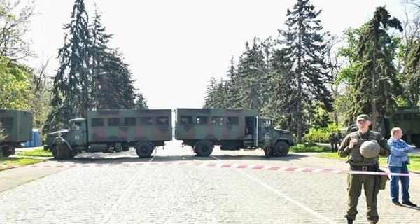 В Одессе полиция окружила Куликово поле