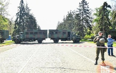 В Одессе полиция окружила Куликово поле