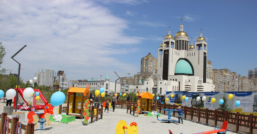 В Киеве к Евровидению построили новую набережную