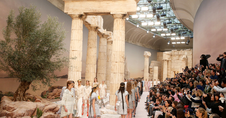 Модный дом Chanel представил круизную коллекцию, вдохновленную Древним Римом