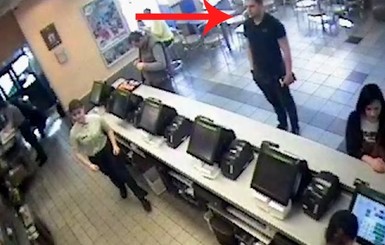 Видео: в киевском McDonald’s мужчина убил оппонента одним ударом из-за замечания 