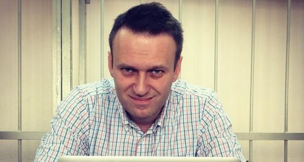 СМИ: Навальный улетел на лечение в Барселону