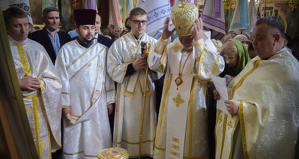 В Украину из Ватикана впервые привезли чудотворные мощи матери Терезы