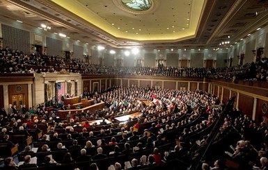 В Конгрессе США намекнули, что в 2018-м Украина также получит денежную помощь 
