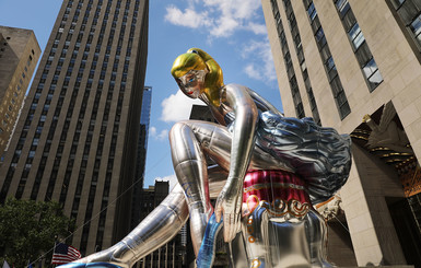 Гигантская скульптура в Нью-Йорке оказалось копией статуэтки украинской художницы