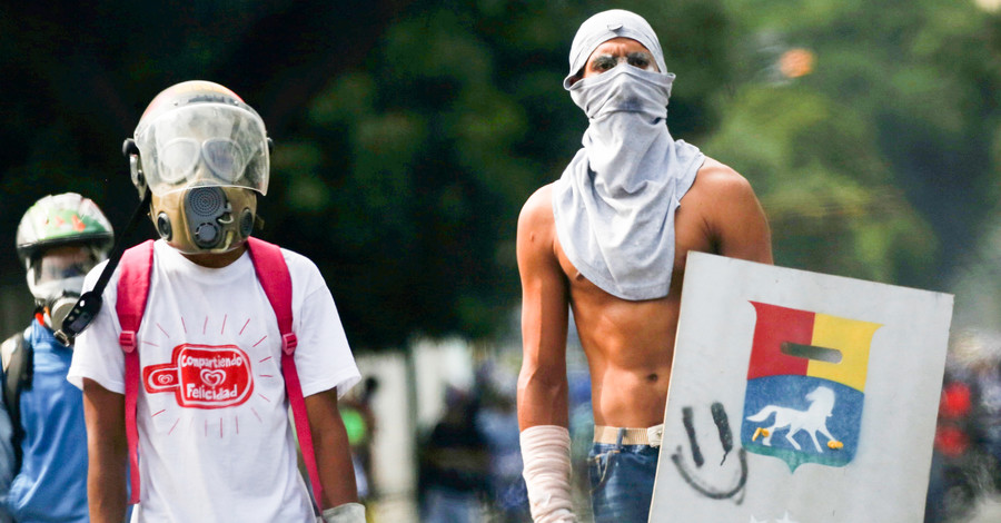 Протесты в Венесуэле: количество погибших увеличилось до 60 человек