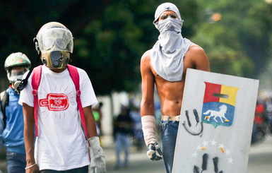 Протесты в Венесуэле: количество погибших увеличилось до 60 человек