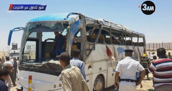 В Египте вооруженные люди напали на автобус с христианами