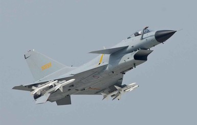 США заявили об опасных маневрах китайских истребителей