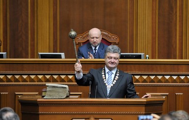 Три года у руля Украины: как менялась команда Порошенко?