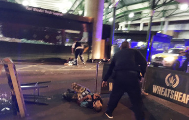 Появилось видео убийства полицейскими троих террористов в Лондоне
