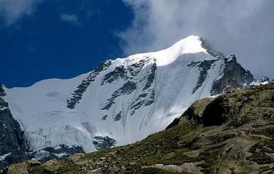 В Альпах разбились трое альпинистов