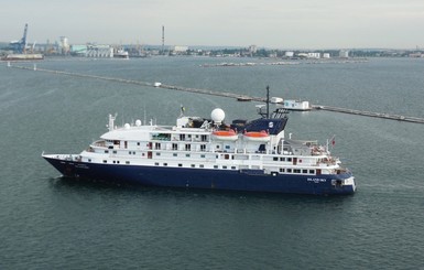 Первый в сезоне морской круизный лайнер привез в Одессу туристов из Америки 